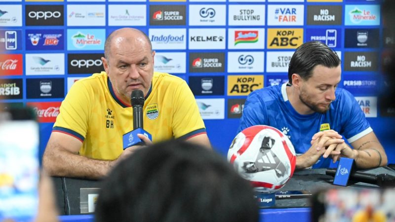 Persib Jamu PSBS Biak, Hodak Peringatkan Potensi Bahaya dan Waspadai Kekuatan Lawan